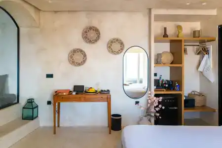 Cocoon Suites - 94