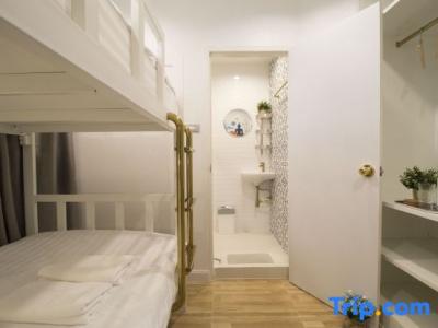 The Lol Elephant Hostel - 45