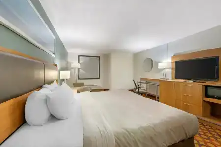 Quality Inn Riverview Enola-Harrisburg - 42