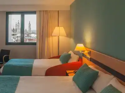 Ibis Styles Zaragoza Ramiro I - 69