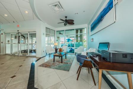 DreamView Beachfront & Resort - 14
