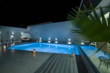 xSuites - 2