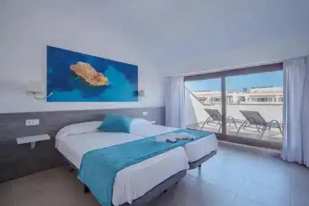 ApartFerrer Skyline - 22