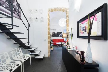 b&b White - 3