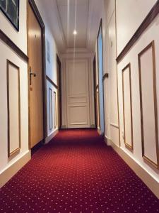 Hôtel Marignan - 12