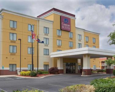 Comfort Suites North - 38