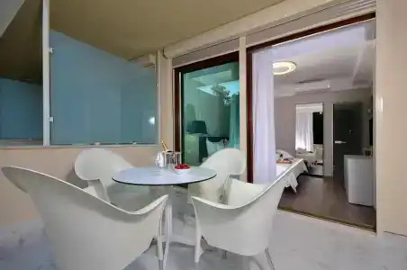 The Residence - 214