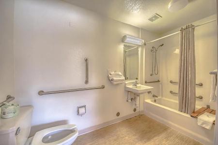 6 San Antonio, Tx Six Flags Fiesta Tx - La Cantera Area - 7