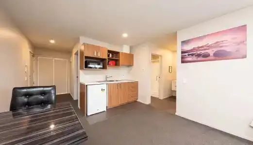 315 Riccarton - 60