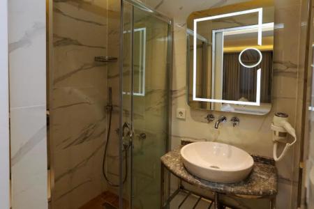 Sel Suite - 6