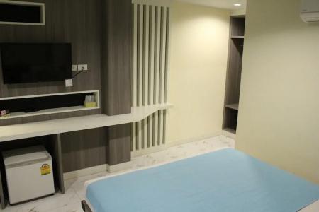 Samsen Sam Place - 55