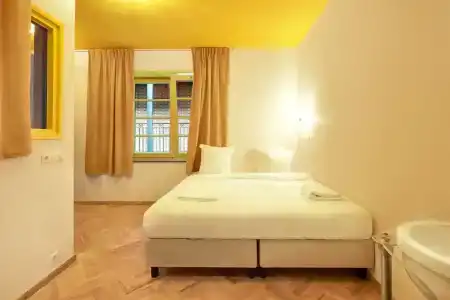 Not Hotel - 39