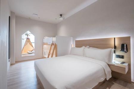 Rest Bugis (Sg Clean, Staycation Approved) - 230