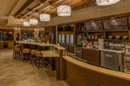 Courtyard by Marriott - 28