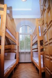 Golden Globus Hostel - 25