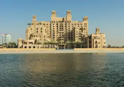 Sheraton Sharjah Beach Resort and Spa - 22
