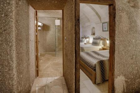 Hera Cave Suites - 34