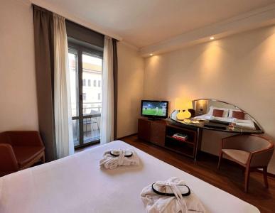 Best Western City - 11