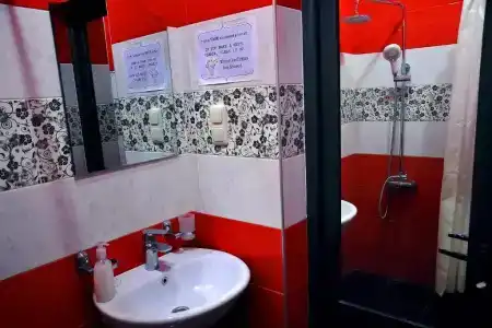 Retro Hostel & Tours - 26