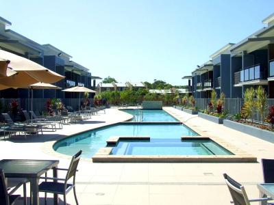 Ramada by Wyndham - 4