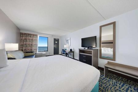 Best Western Plus Holiday Sands Inn & Suites - 85