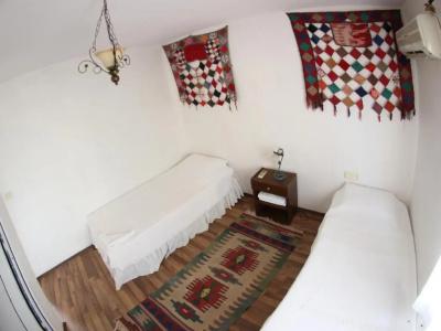 Tuncay Pension - 72