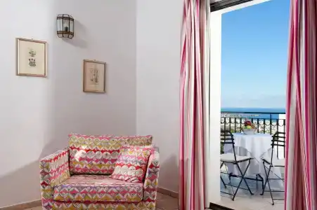 Creta Blue Boutique - 7