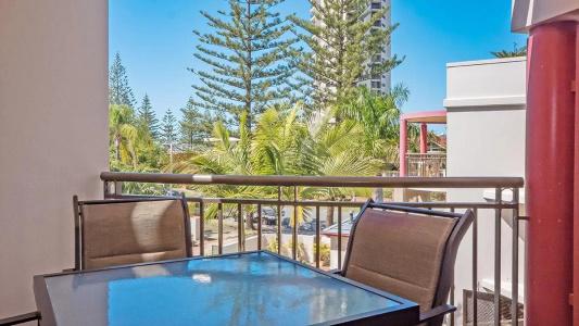 Burleigh on the Beach - 11