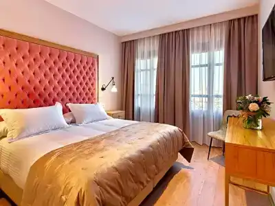 Boutique Adolfo - 24