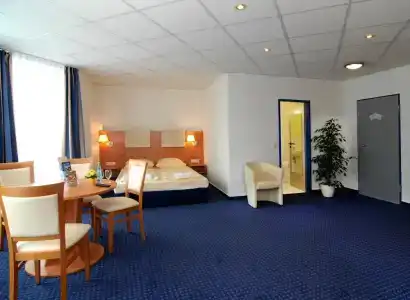 Euro-Hotel - 6