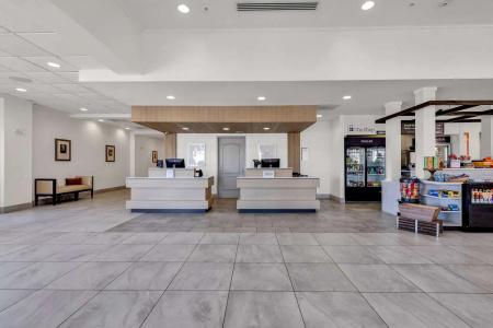 Hilton Garden Inn/Coastal Grand Mall - 42