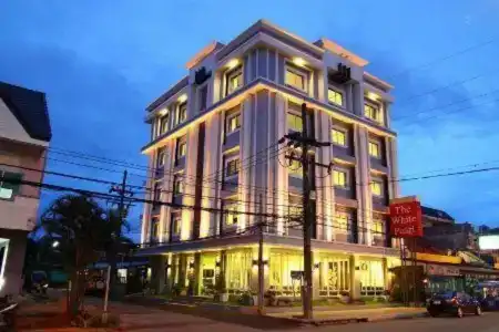 The White Pearl - 3