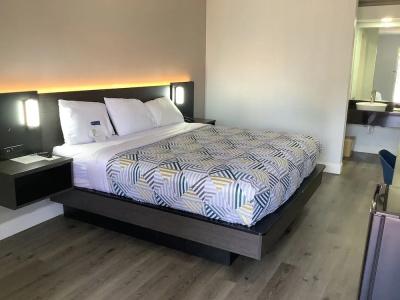 Americas Best Value Inn - - 2