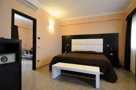 Eh Suites Rome Airport Euro Houses - 64