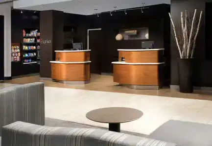 Courtyard by Marriott - 1
