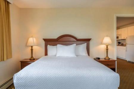 Ogunquit and Suites - 105