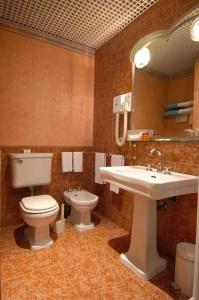Grand Astoria - 68