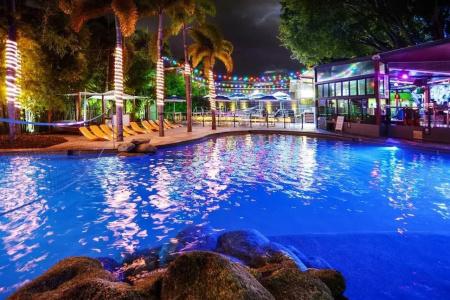 Gilligan's & Resort - 11