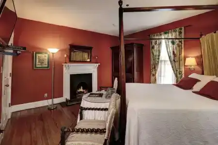 200 South Street Inn - 24