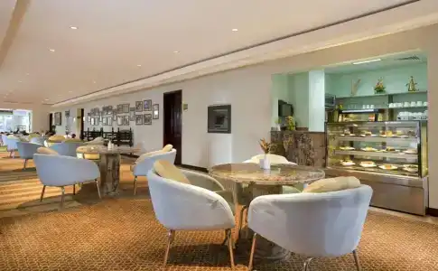 Holiday Inn, An Ihg - 17