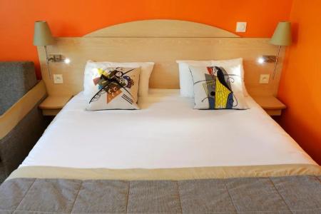 Mercure Lisieux - 64