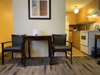 Best Western Plus - 76