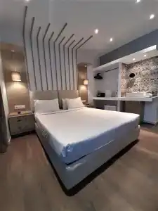 Elite - 35
