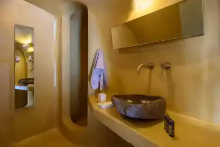 Sublime Villa & Caves - 8