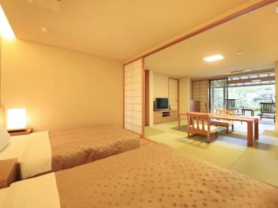 Shimoda Central - 58