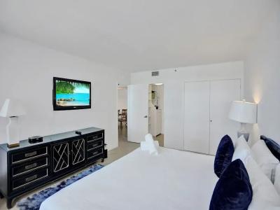The Alexander All Suites - 87