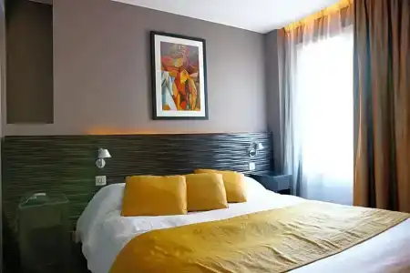 Hôtel Saint Christophe - 169