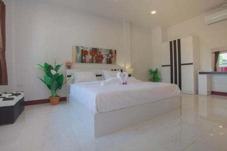 Pantip Boutique - 1
