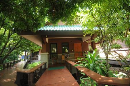 Baantip Suantong - 37