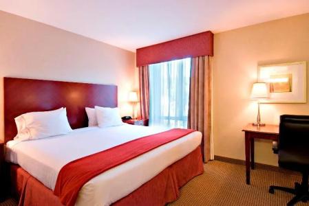 Holiday Inn Express and Suites, an IHG - 93